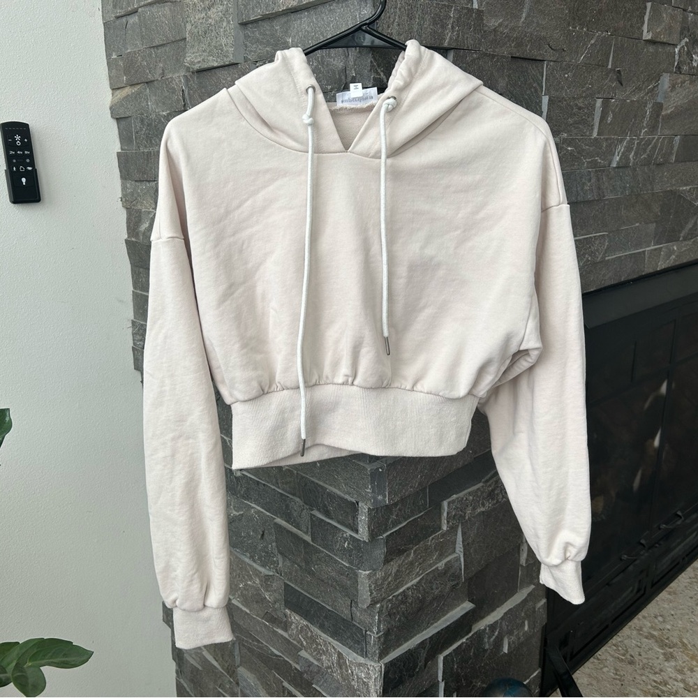 Superdown Angelia Cropped Hoodie